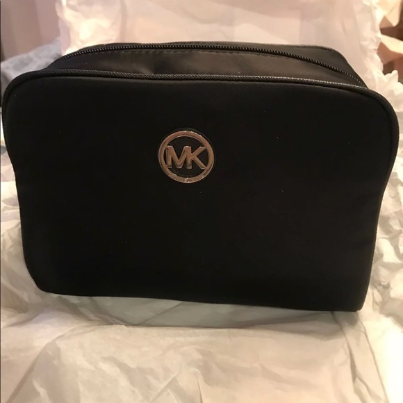 michael kors cosmetic bag